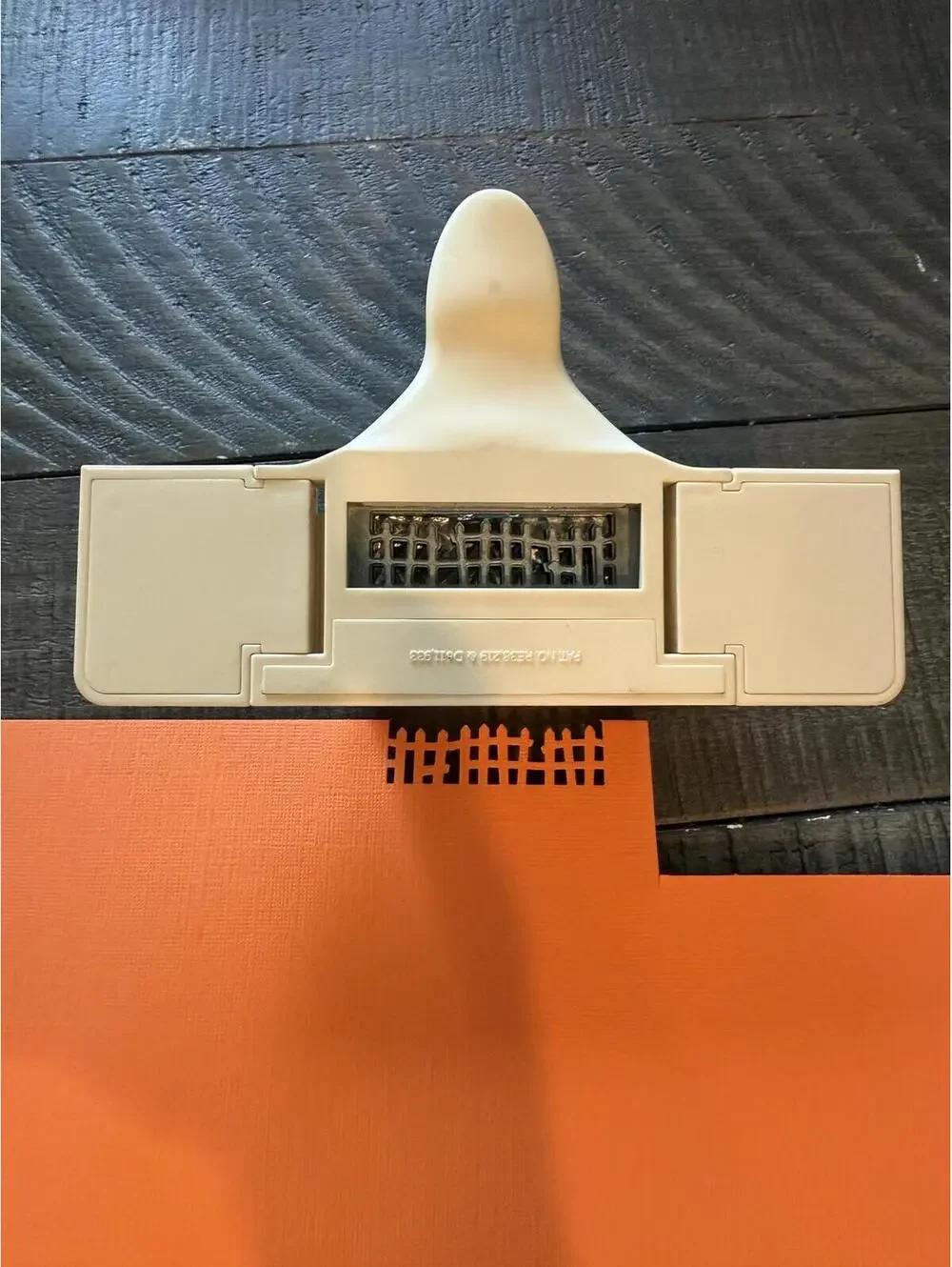 Martha Stewart Scary Fence Border Shape Punch